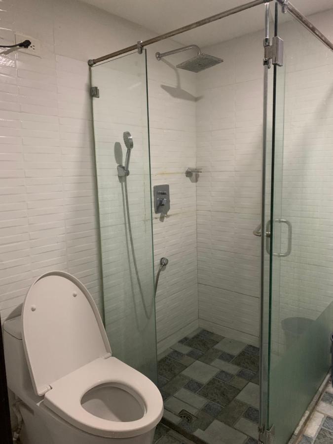Club Ultima Cebu City Себу Экстерьер фото