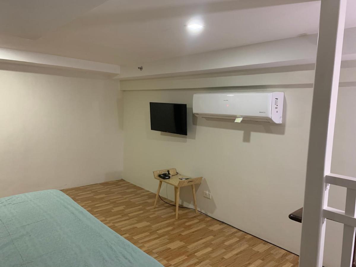 Club Ultima Cebu City Себу Экстерьер фото